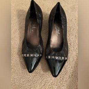 AGL Pyramid Studded Pump Size 41.5 Block Heel Leather Pointed Patent Cap-toe.